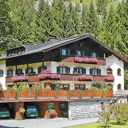Sonneck Guest house Lofer